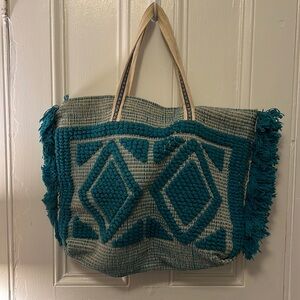 Lilly Pulitzer carpet tote bag